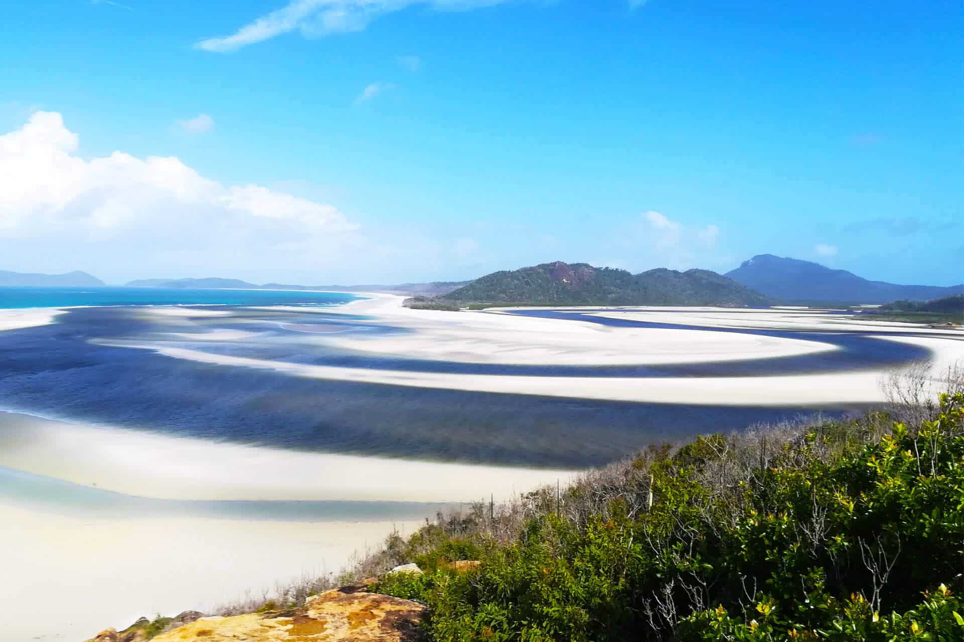 Caminando sólos por Whitehaven Beach